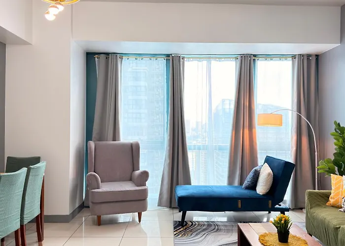 Apartment Free Welcome Breakfast, Huge Bgc 2br, Great For 6, 300mbps Fiber, Steps To Mitsukoshi & Uptown, 29w *