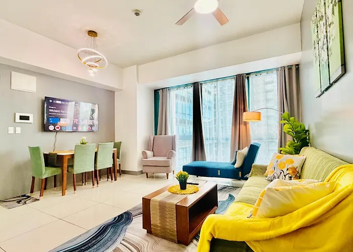 Apartment Free Welcome Breakfast, Huge Bgc 2br, Great For 6, 300mbps Fiber, Steps To Mitsukoshi & Uptown, 29w *